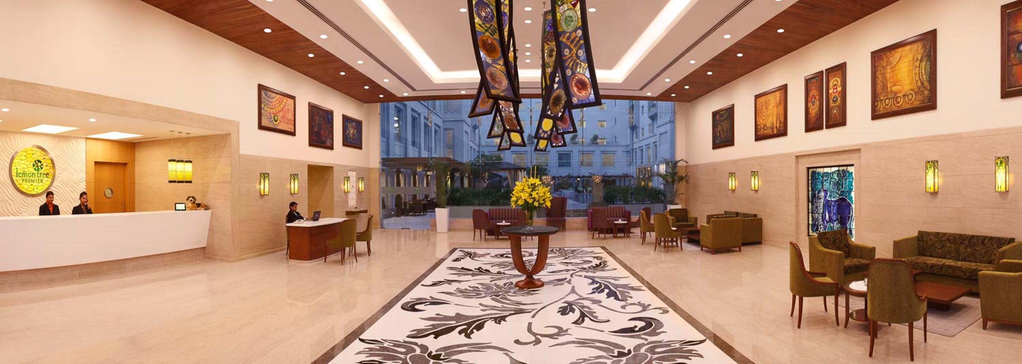 Lemon Tree Premier, Delhi Airport Hotel Új-Delhi Kültér fotó The lobby of the Taj Bengal