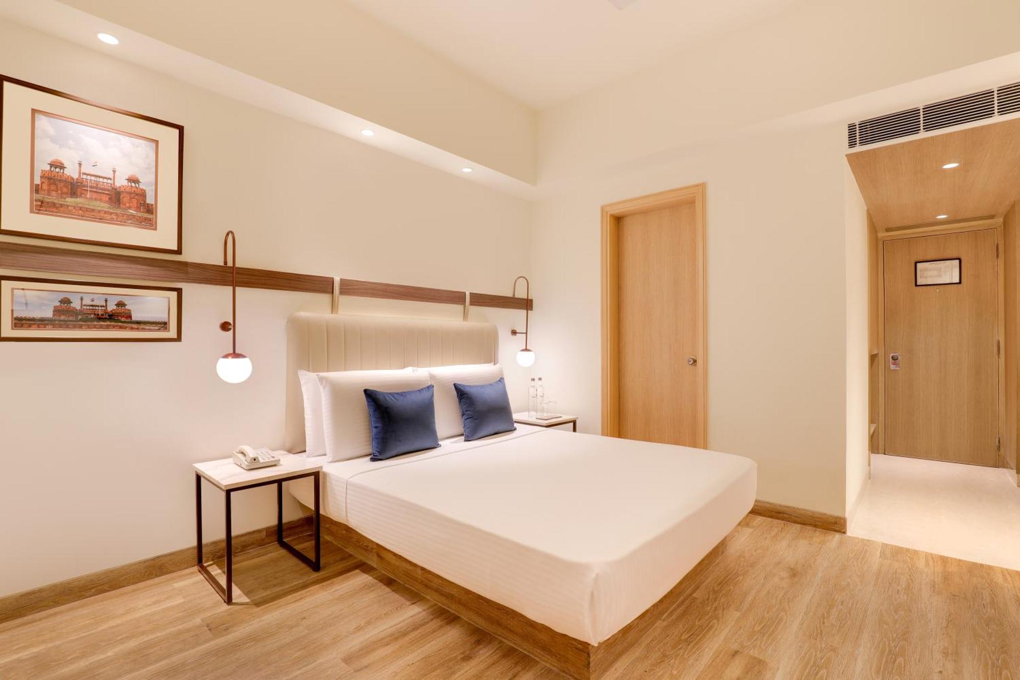 Lemon Tree Premier, Delhi Airport Hotel Új-Delhi Kültér fotó A room at the hotel